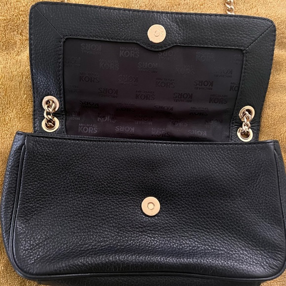 Michael Kors "Fulton" Black Shoulder Flap Bag - Picture 3 of 9